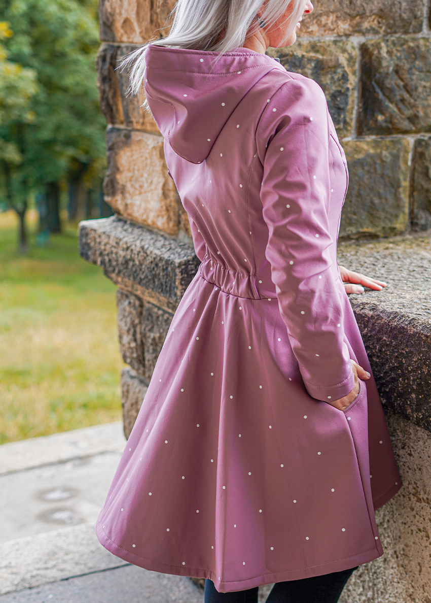 Zadní detail áčkového kabátu